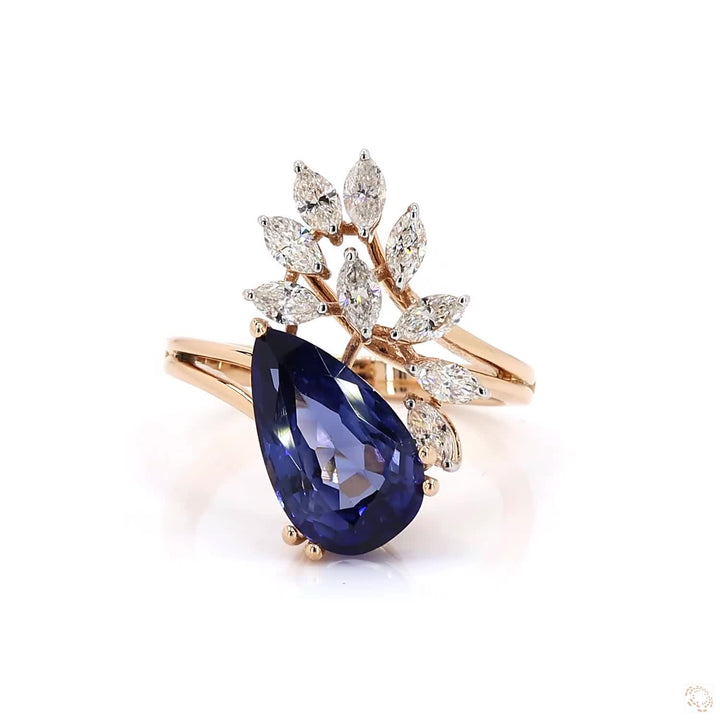 Blue Horizon : Classic Charm Cocktail Ring