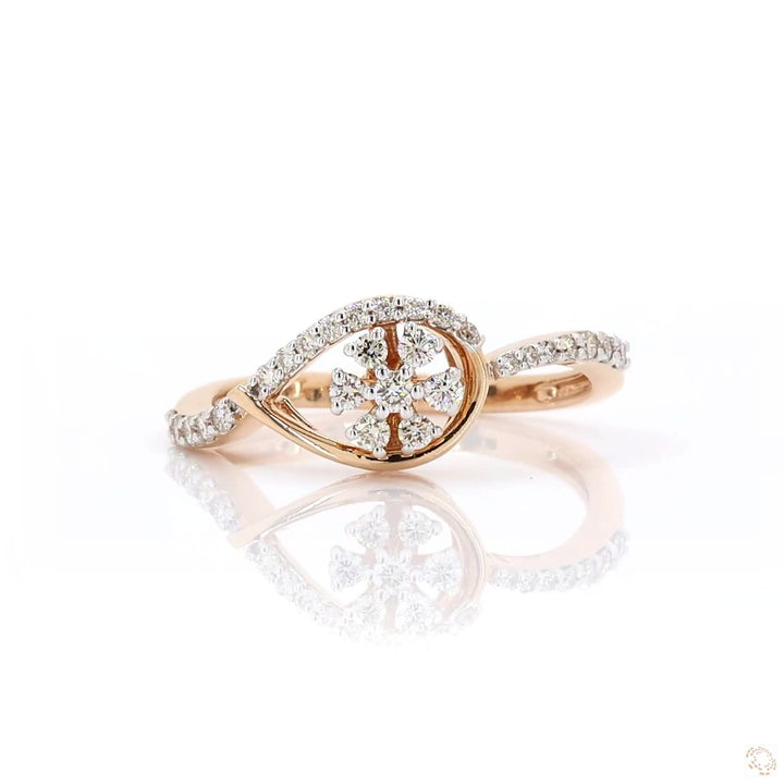 Nostalgic Charm Ring : Transcends time