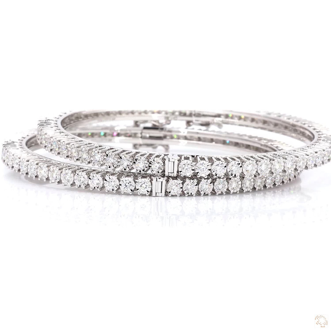 Eternal Elegance - Solitaire Round Bangle