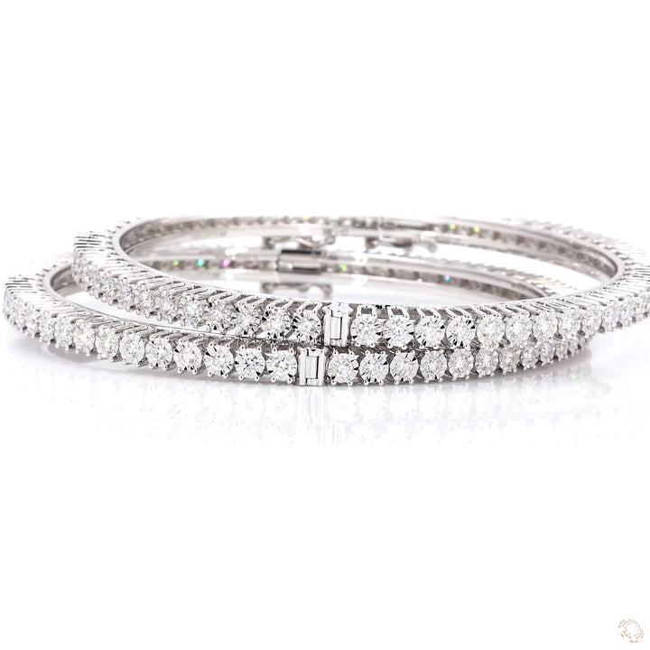 Eternal Elegance - Solitaire Round Bangle