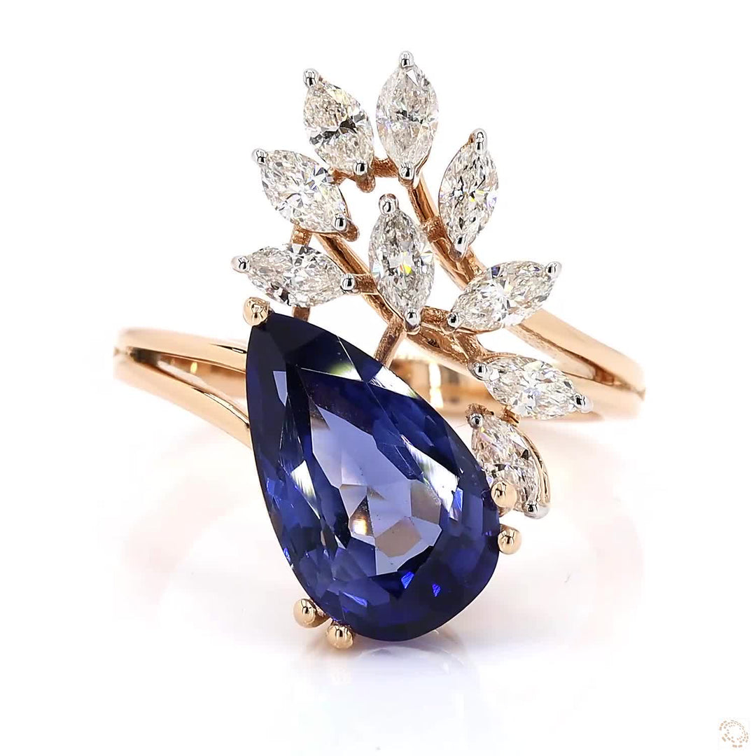 Blue Horizon : Classic Charm Cocktail Ring