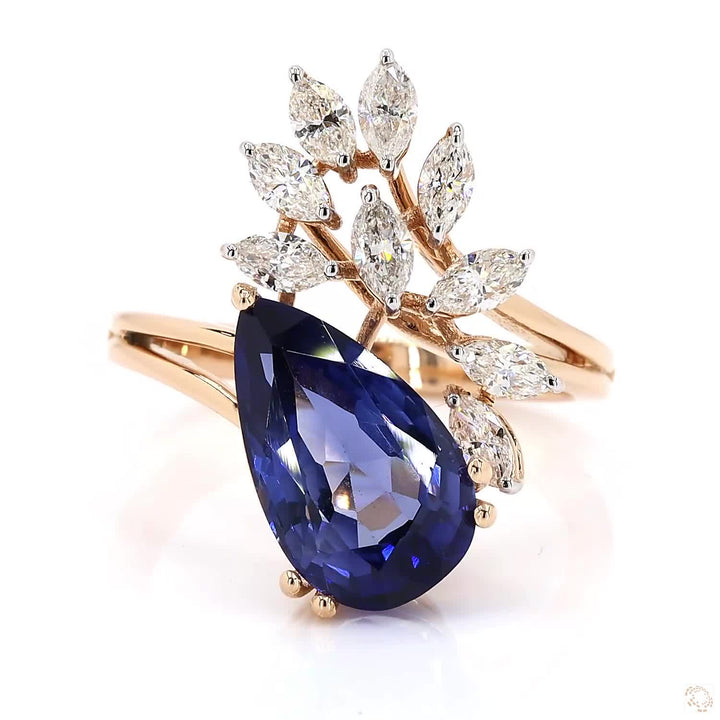 Blue Horizon : Classic Charm Cocktail Ring