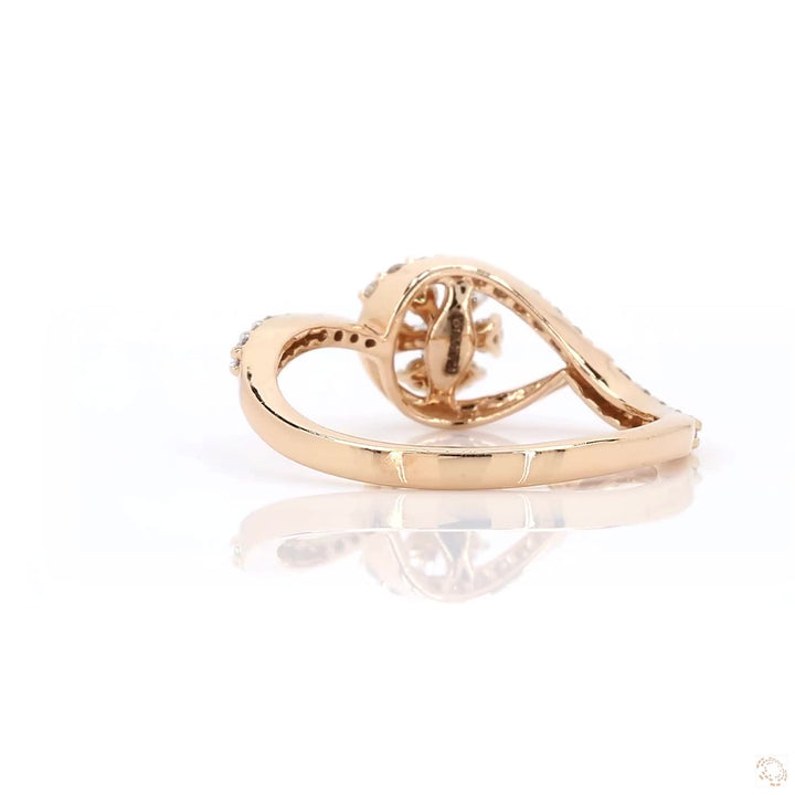 Nostalgic Charm Ring : Transcends time