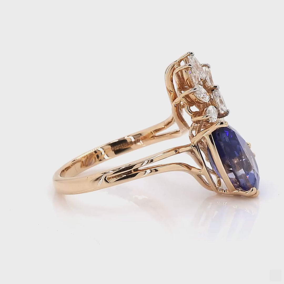 Blue Horizon : Classic Charm Cocktail Ring