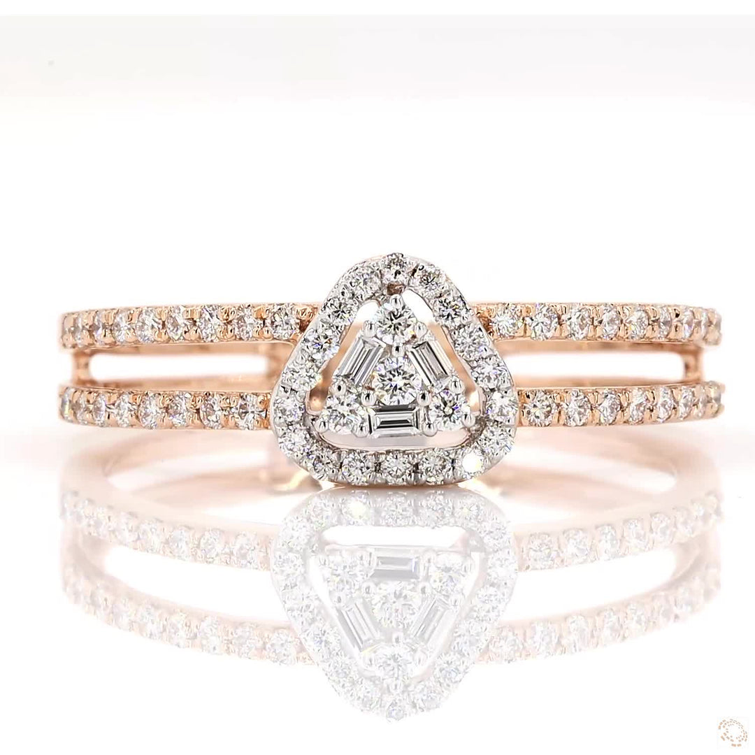 Heart's Triangular Desire : A chique Engagement ring.