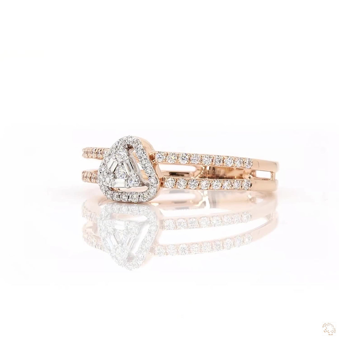 Heart's Triangular Desire : A chique Engagement ring.