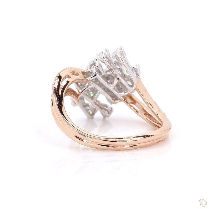 Fluid Elegance Ring : Feel the Flow