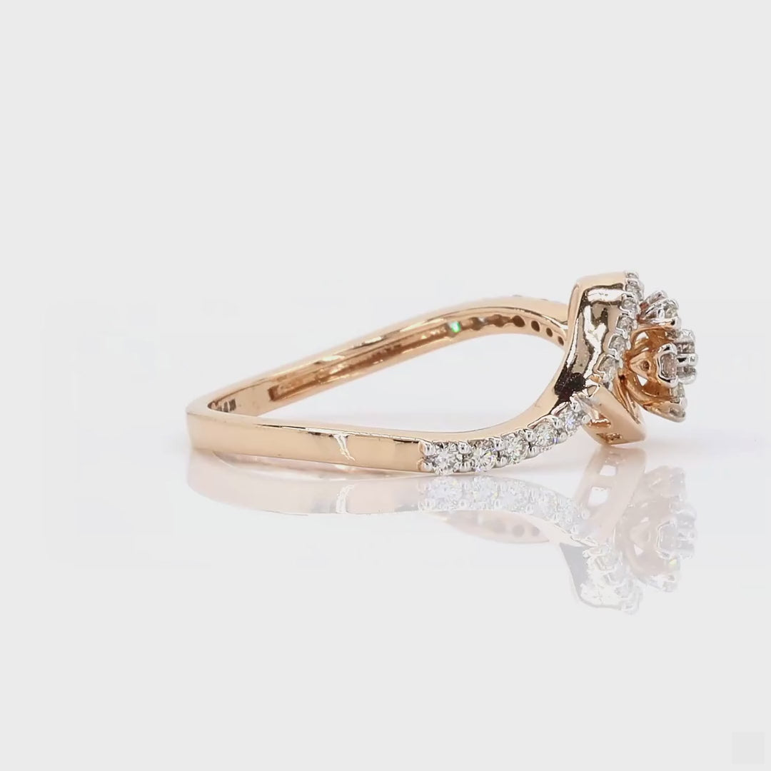Nostalgic Charm Ring : Transcends time